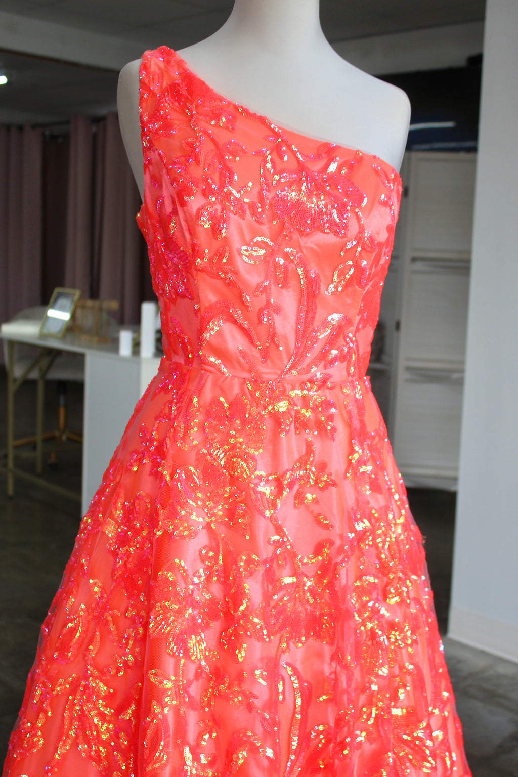 Nox Anabel R1305 (Neon Peach)- Size 10