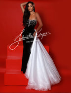 Johnathan Kayne 2945 size 4