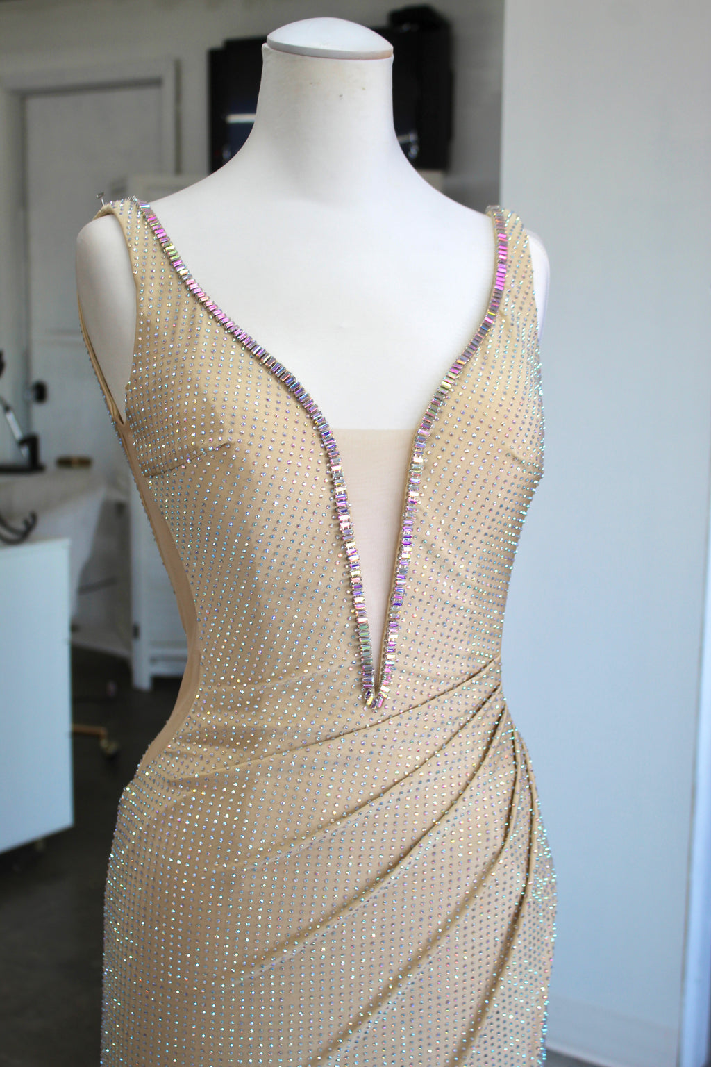 Johnathan Kayne 3227 (Champagne)- Size 8